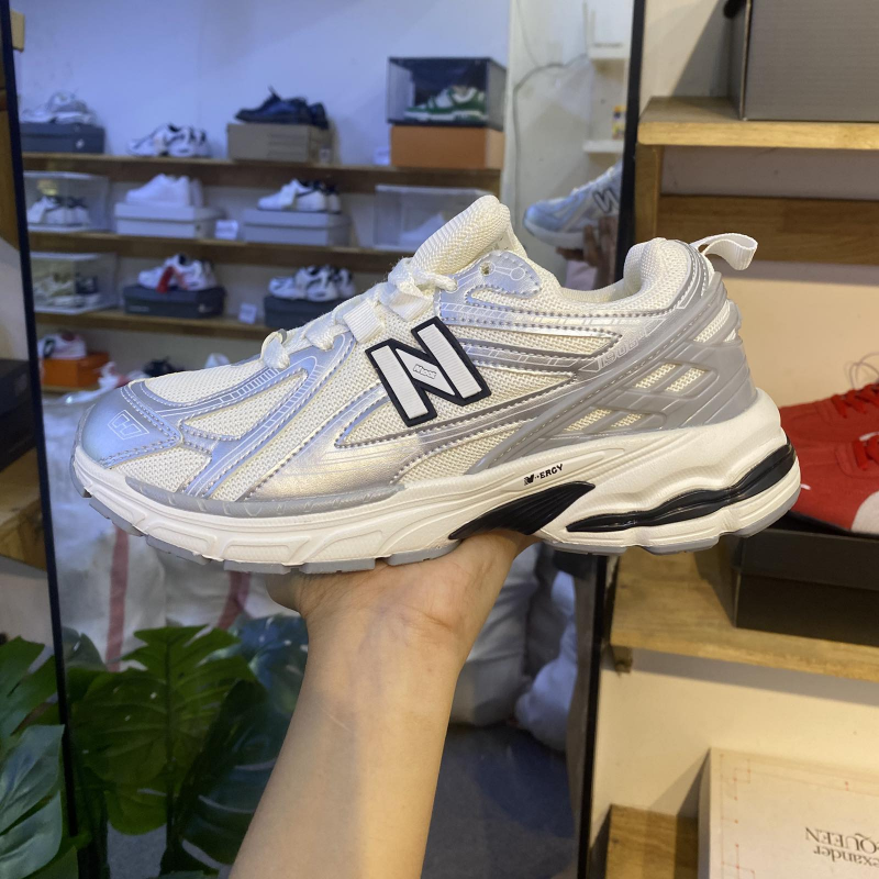 New Balance 1906r