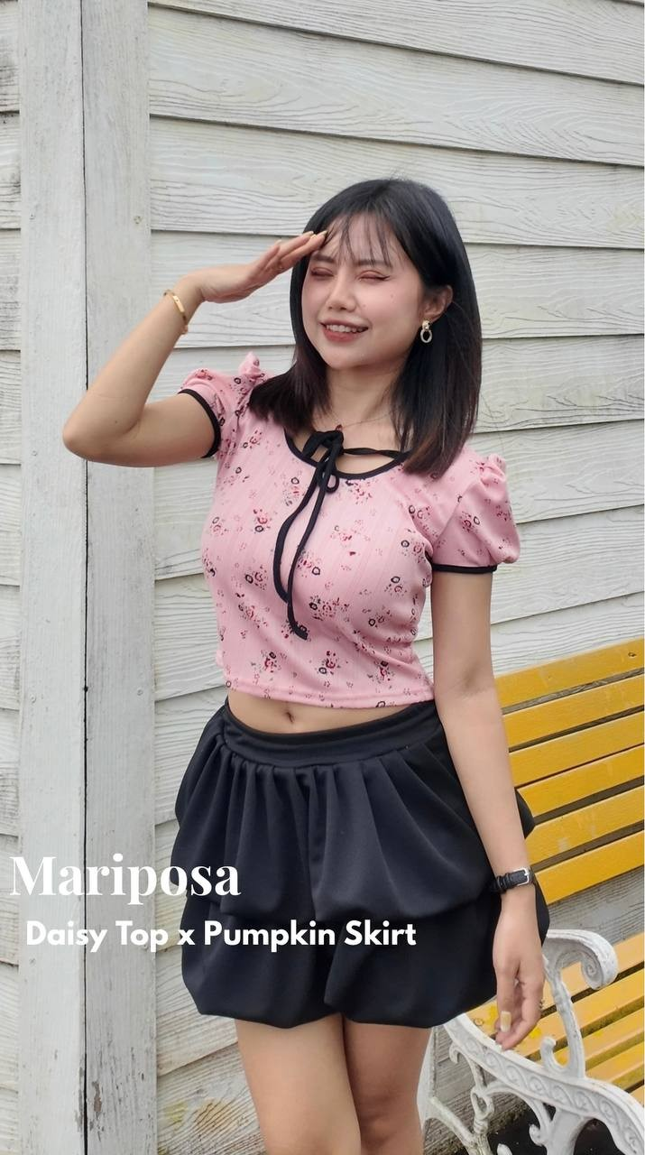 Mariposa Daisy Top